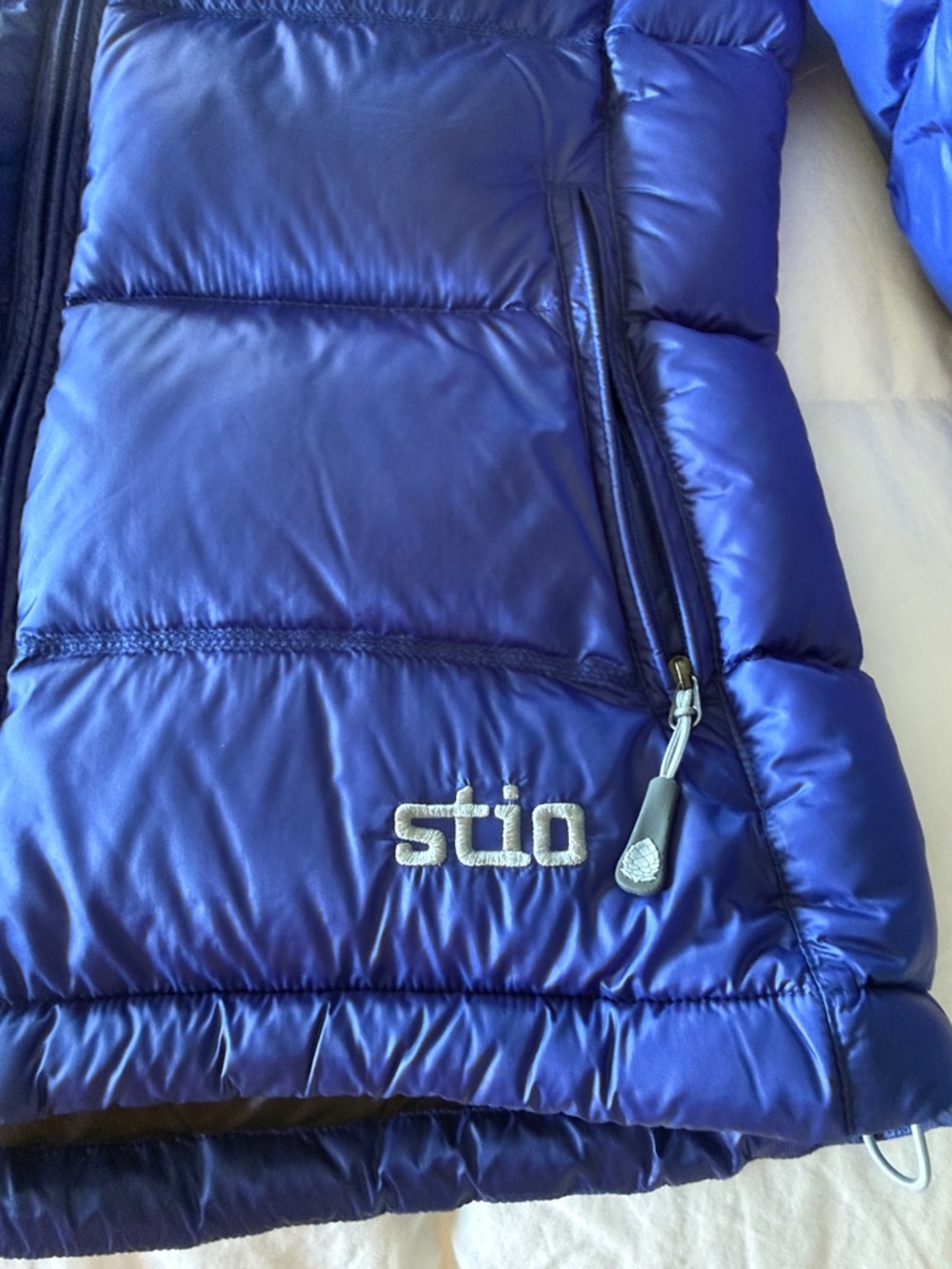 Stio Women's Hometown Down Hooded Jacket--Small - Picture 3 of 16